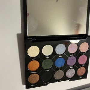 Urban Decay Distortion Palette